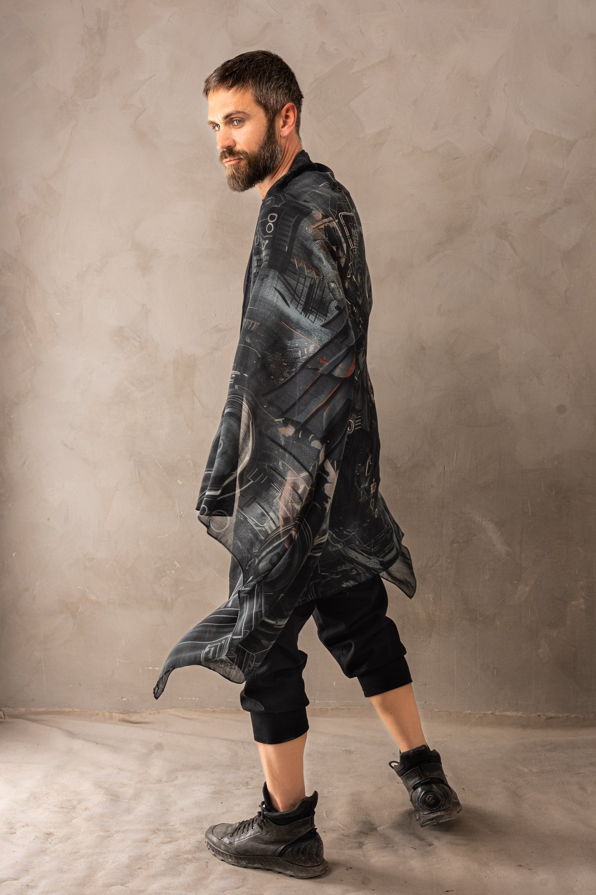 Modal Scarf Dark Crow