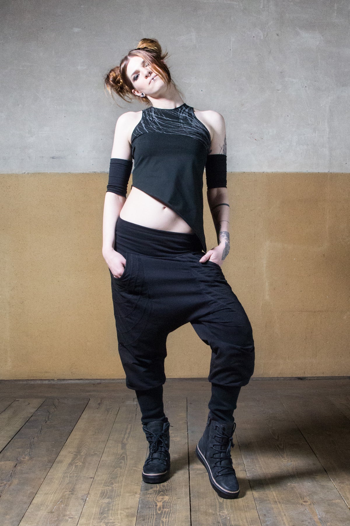 Circle Low Crouch Pant