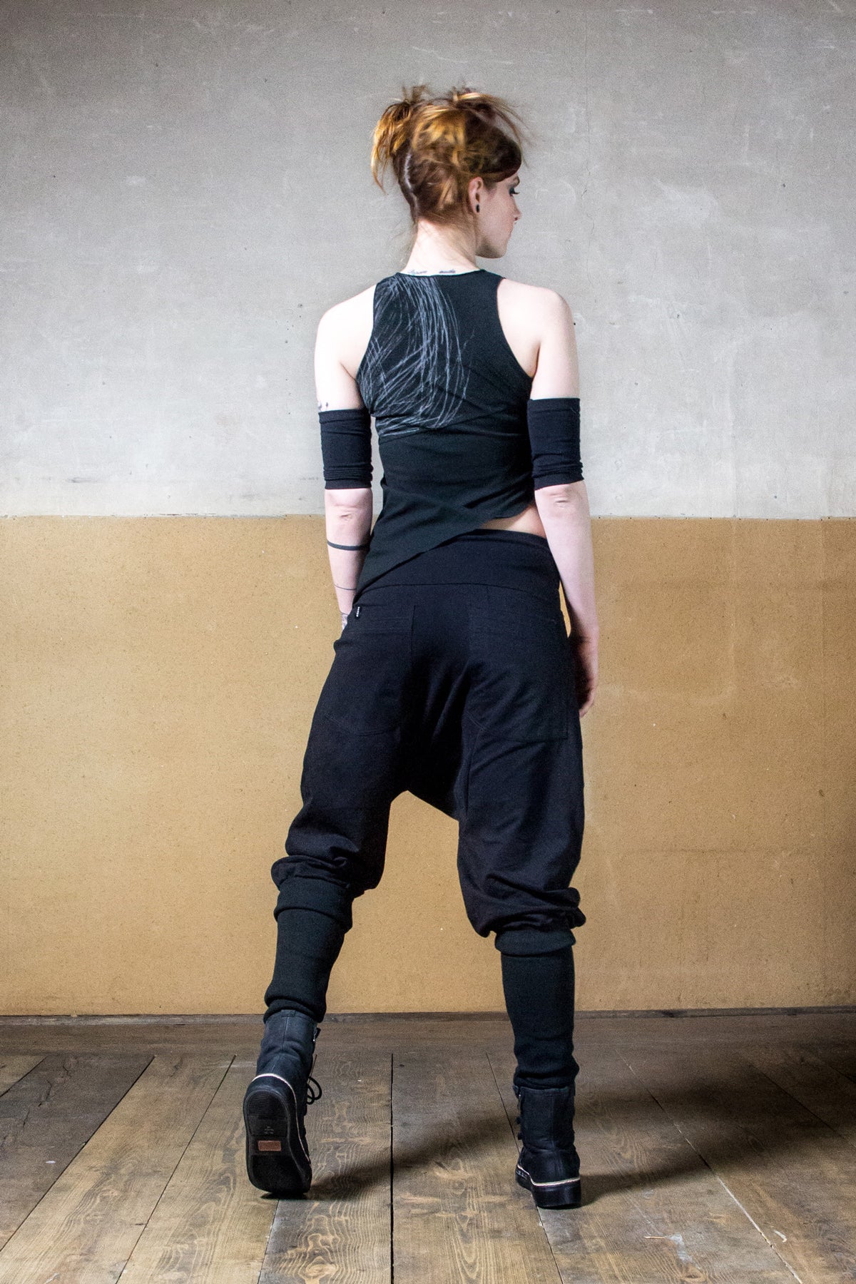 Circle Low Crouch Pant